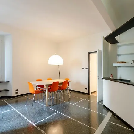 Altido Vibrant Apt For 6, Close To The Aquarium Of Gênes